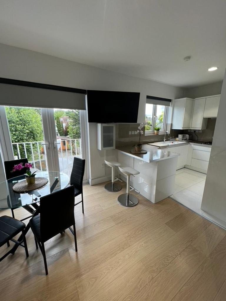 Zenobia London Luxury Apartments Фінчлі Екстер'єр фото