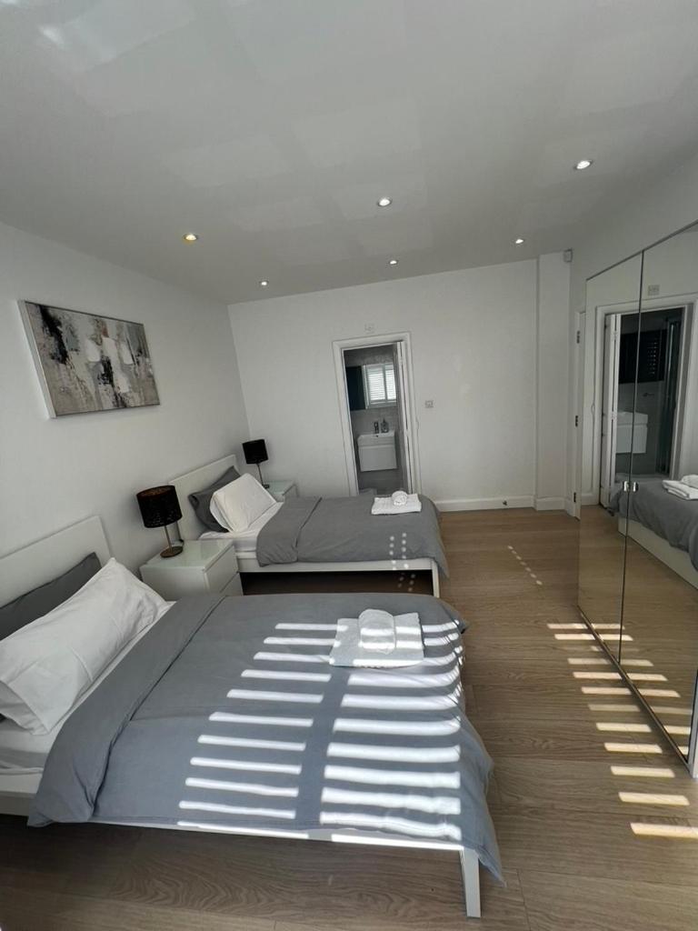 Zenobia London Luxury Apartments Фінчлі Екстер'єр фото